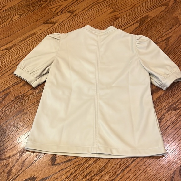 Steve Madden Woman’s Faux Leather Short Sleeve Size XS - Picture 4 of 5